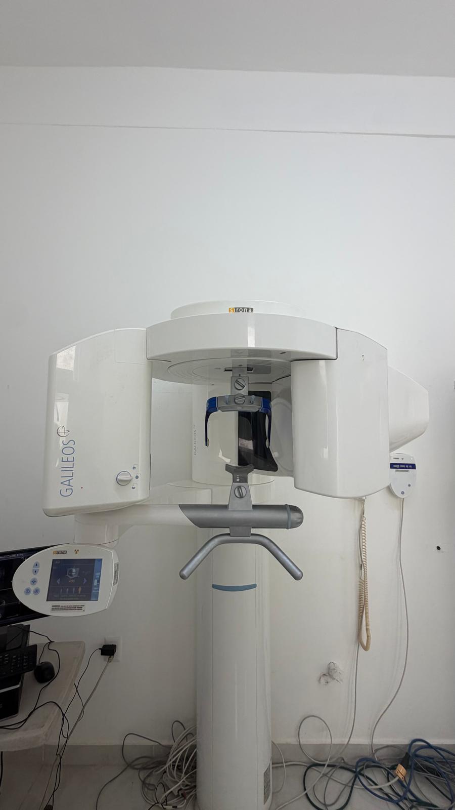 Tomógrafo Sirona Galileos — vista 2